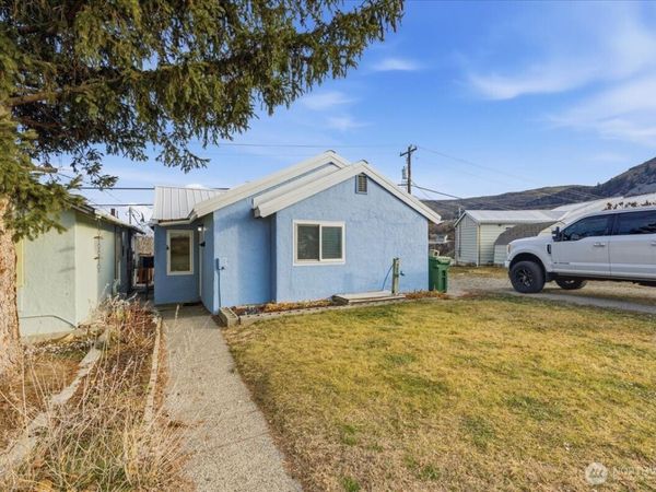 117 Young Street, Grand Coulee, WA 99133