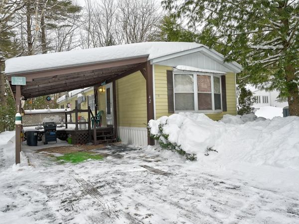 42 Fox Hill Lane, Conway, NH 03818