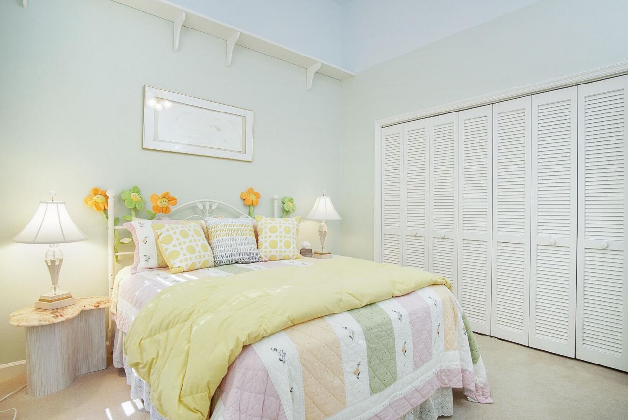 9406 Meadowood Drive, Fort Pierce, FL 34951 Photo