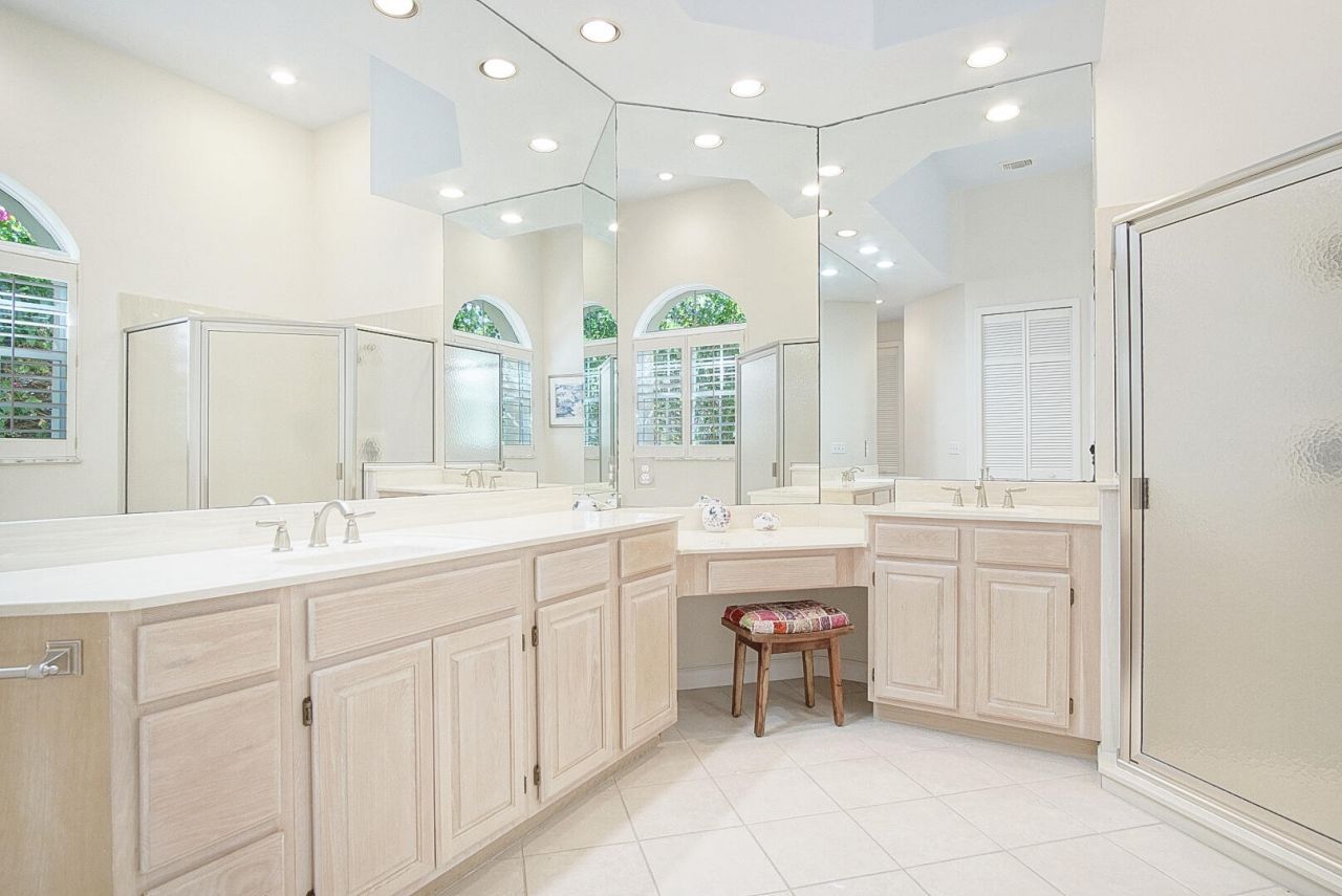 9406 Meadowood Drive, Fort Pierce, FL 34951 Photo