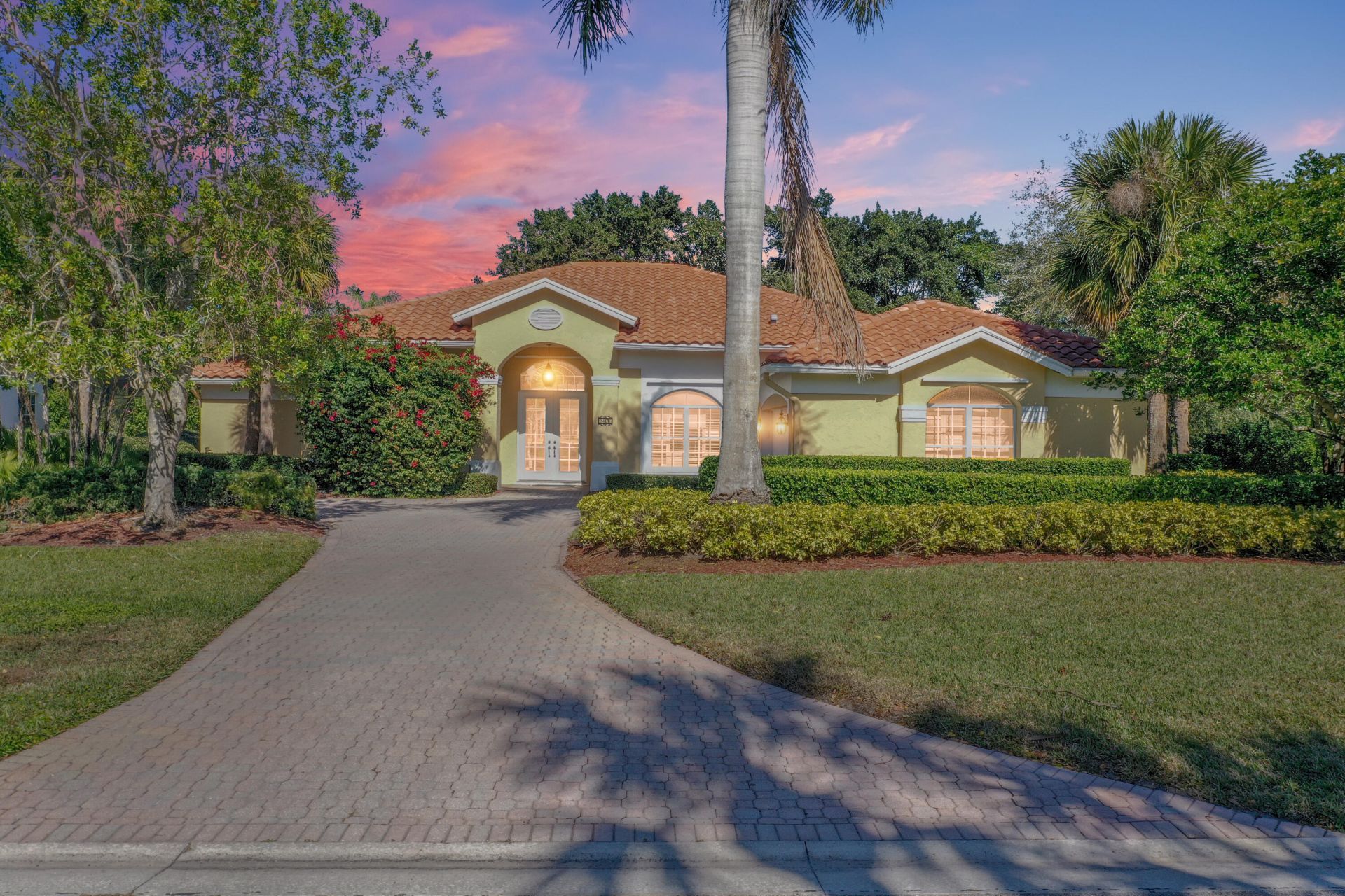 9406 Meadowood Drive, Fort Pierce, FL 34951 Photo