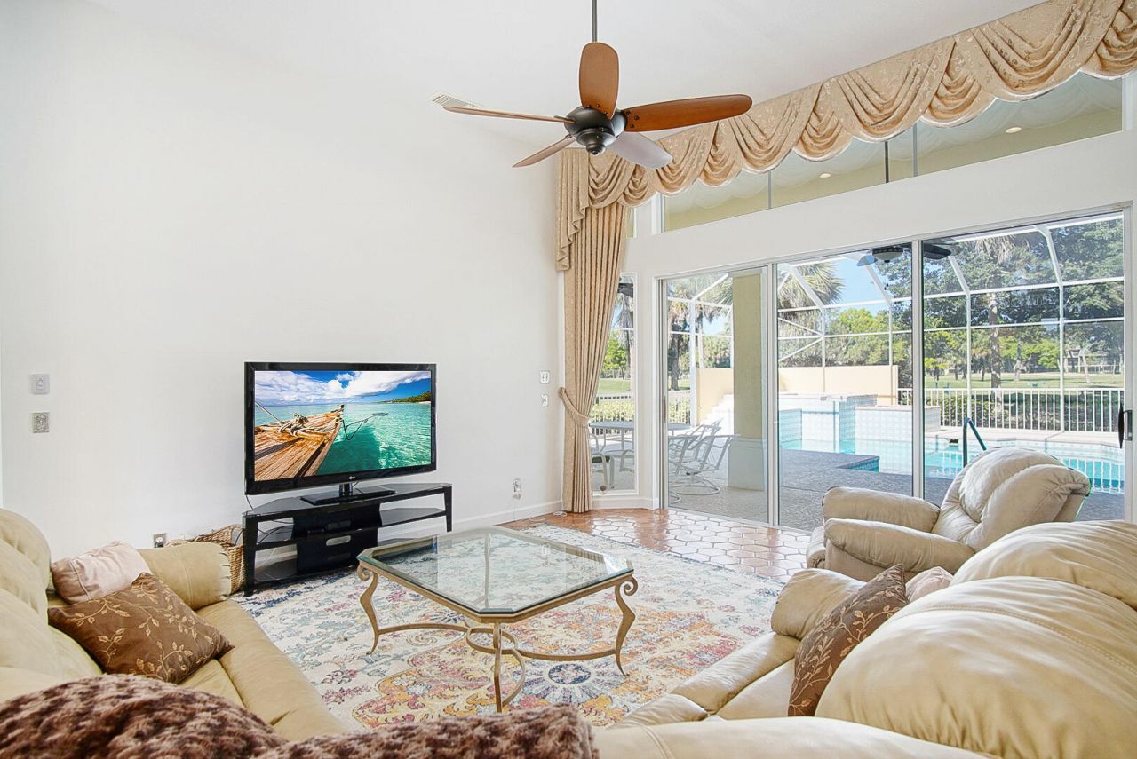 9406 Meadowood Drive, Fort Pierce, FL 34951 Photo