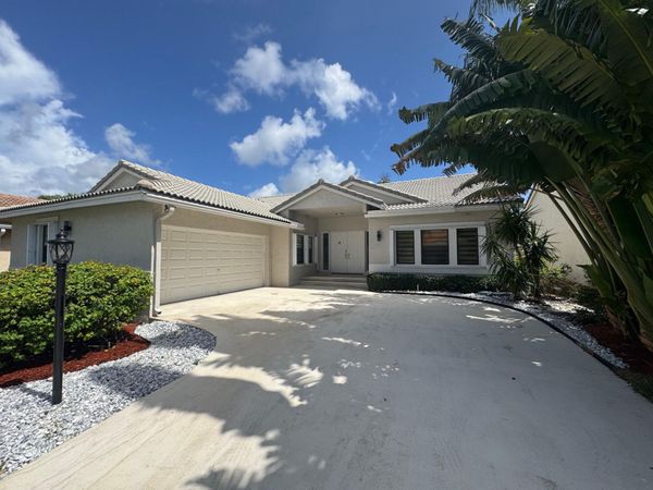 8711 Eagle Run Drive, Boca Raton, FL 33434