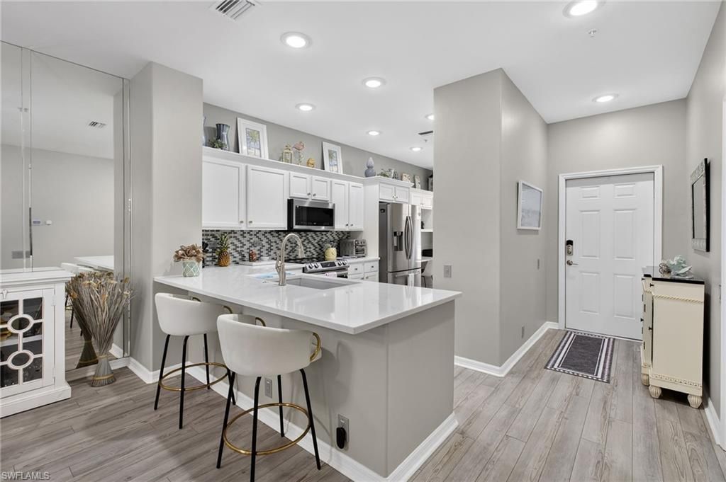8231 Parkstone Pl, Unit 105, Naples, FL 34120 Photo