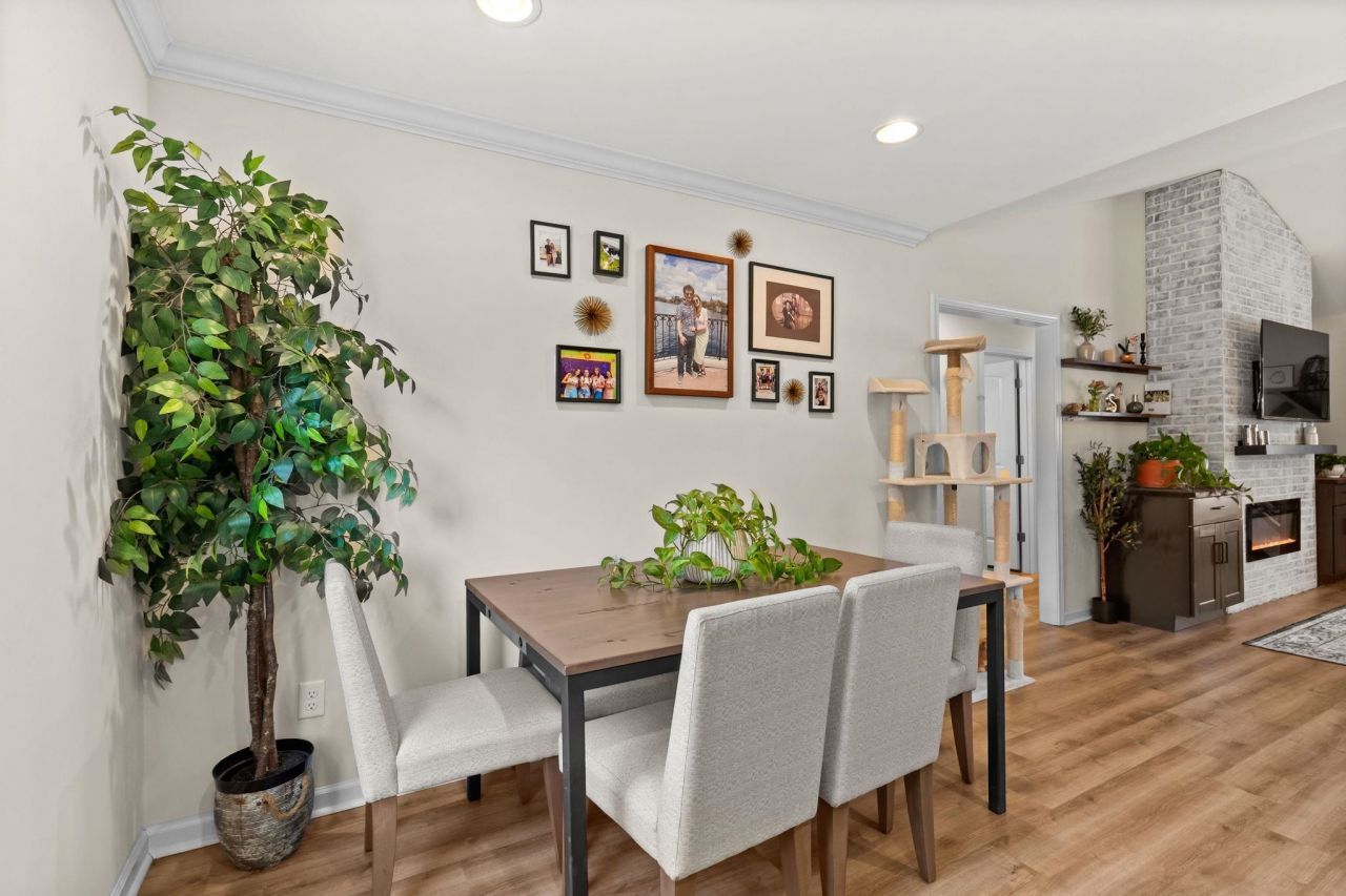 116 Kingston Bluff Dr. Photo 9