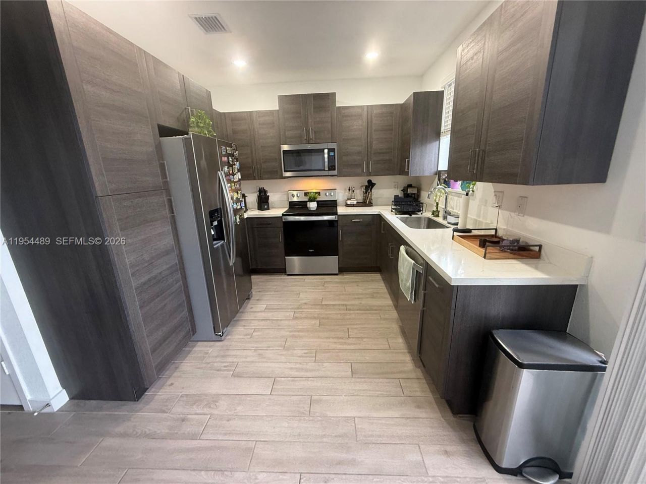 1043 SE 24th Ave, Homestead, FL 33035 Photo