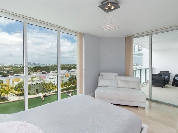 5900 Collins Ave, Unit 1207, Miami Beach, FL 33140