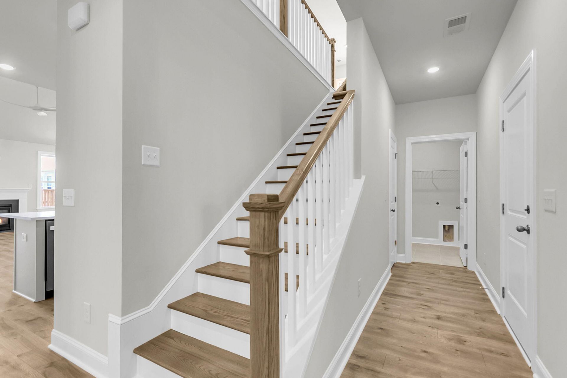 788 Maynard Lane Photo 10