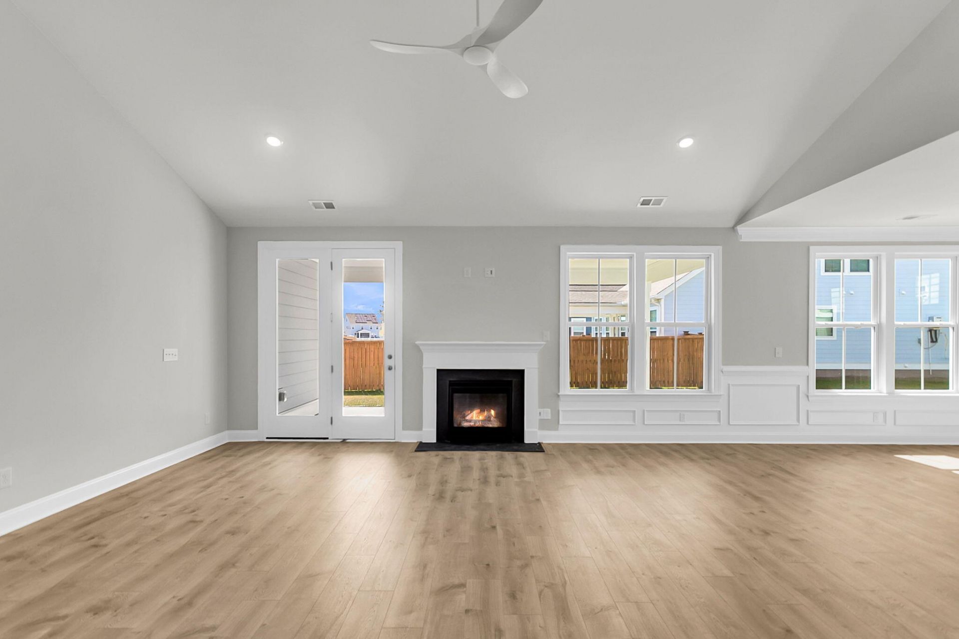 788 Maynard Lane Photo 23