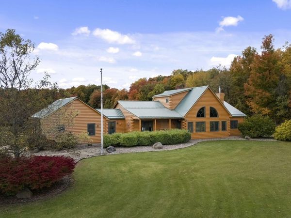 1630 Buffalo Road, Galien, MI 49113