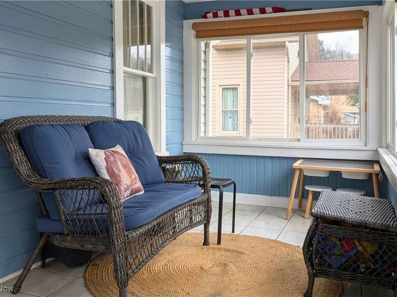 122 13th Street NE, New Philadelphia, OH 44663 Photo 3