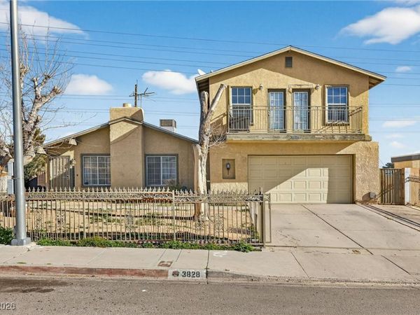 3828 Vista Largo Drive, Las Vegas, NV 89121