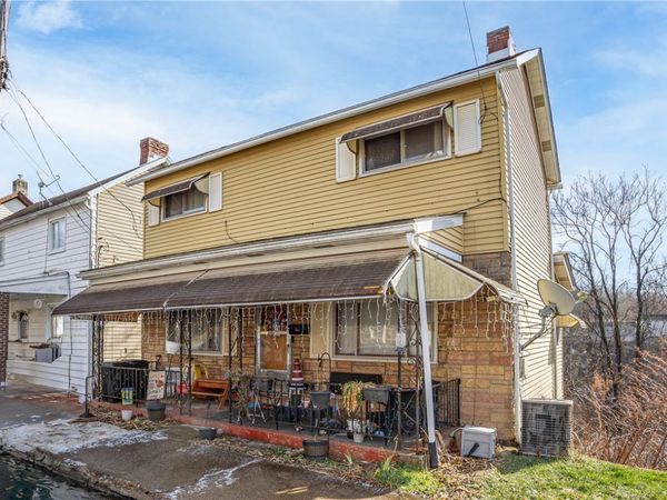 751 6th St, Pitcairn, PA 15140