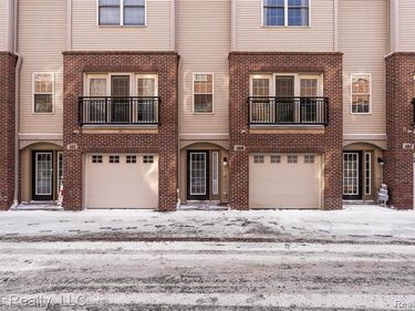 109 S 2nd Street, Brighton, MI 48116