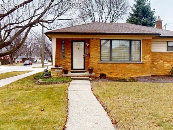 20201 Lochmoor Street, Harper Woods, MI 48225