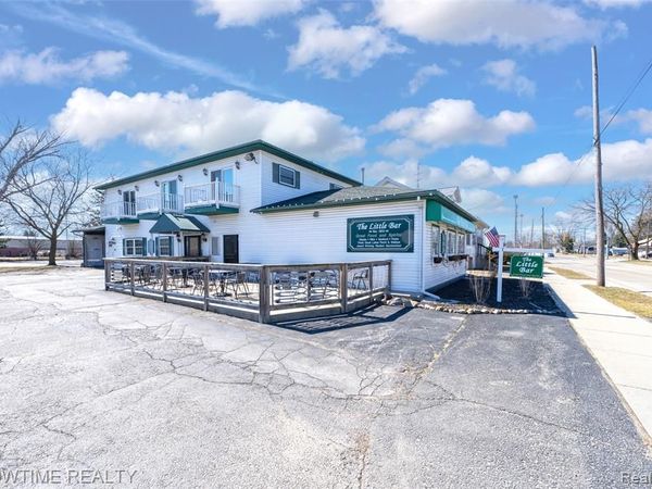 321 Chartier , Marine City, MI 48039