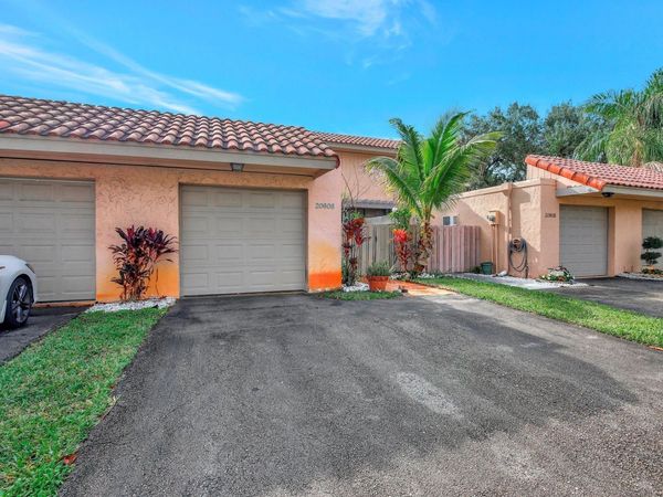 20606 NE 7th Ct, Unit 20606, Miami, FL 33179