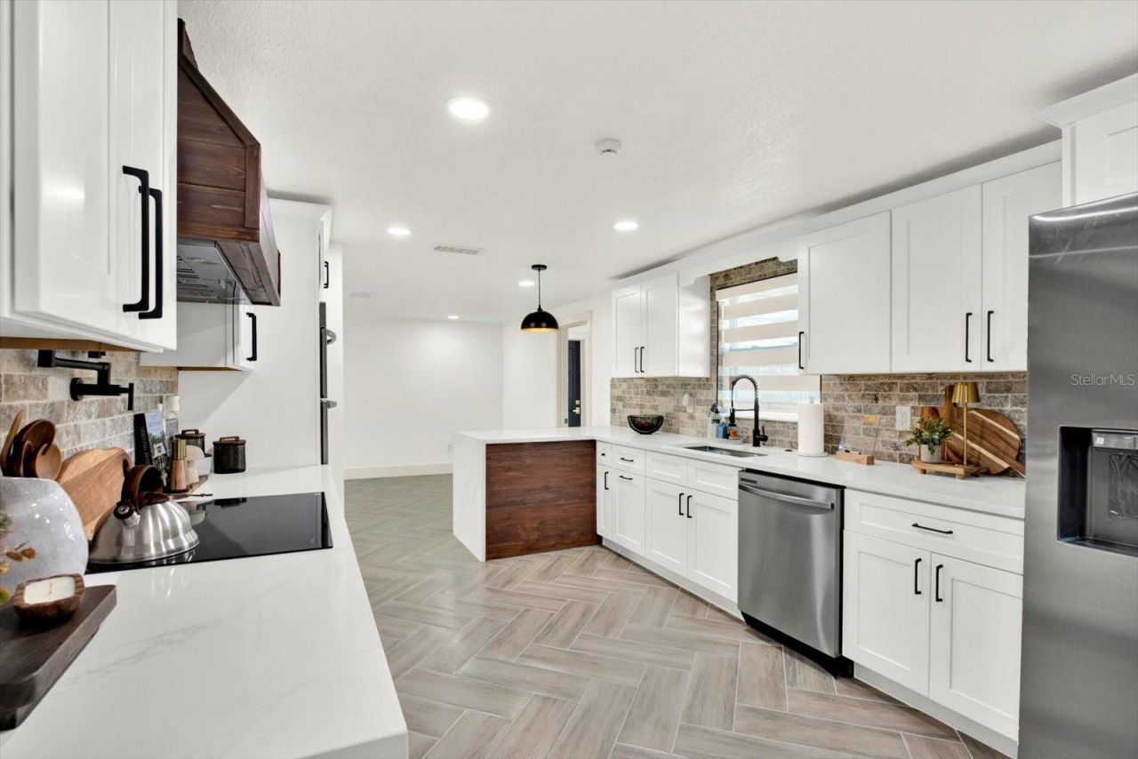 4745 Guardian Avenue, Holiday, FL 34690 Photo