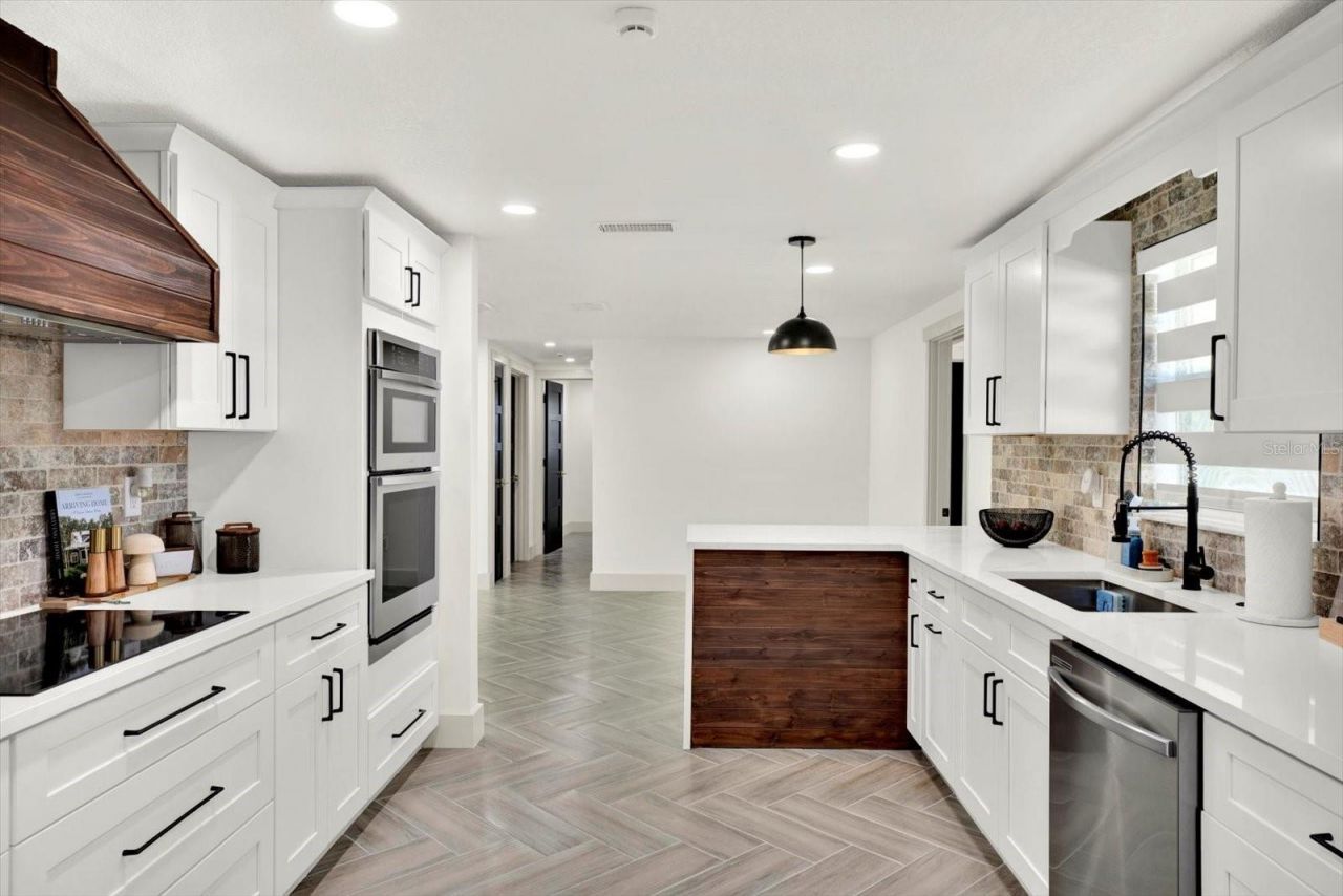 4745 Guardian Avenue, Holiday, FL 34690 Photo