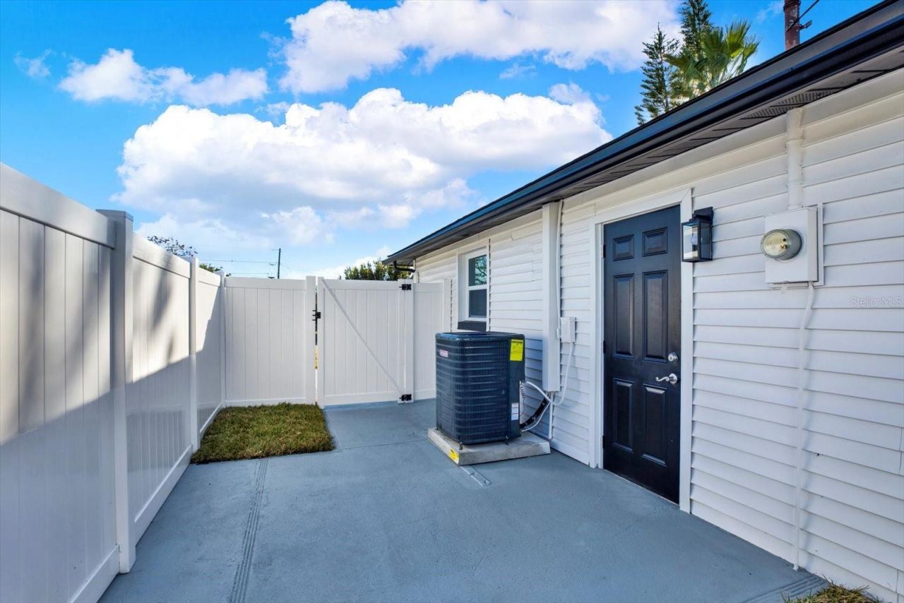 4745 Guardian Avenue, Holiday, FL 34690 Photo