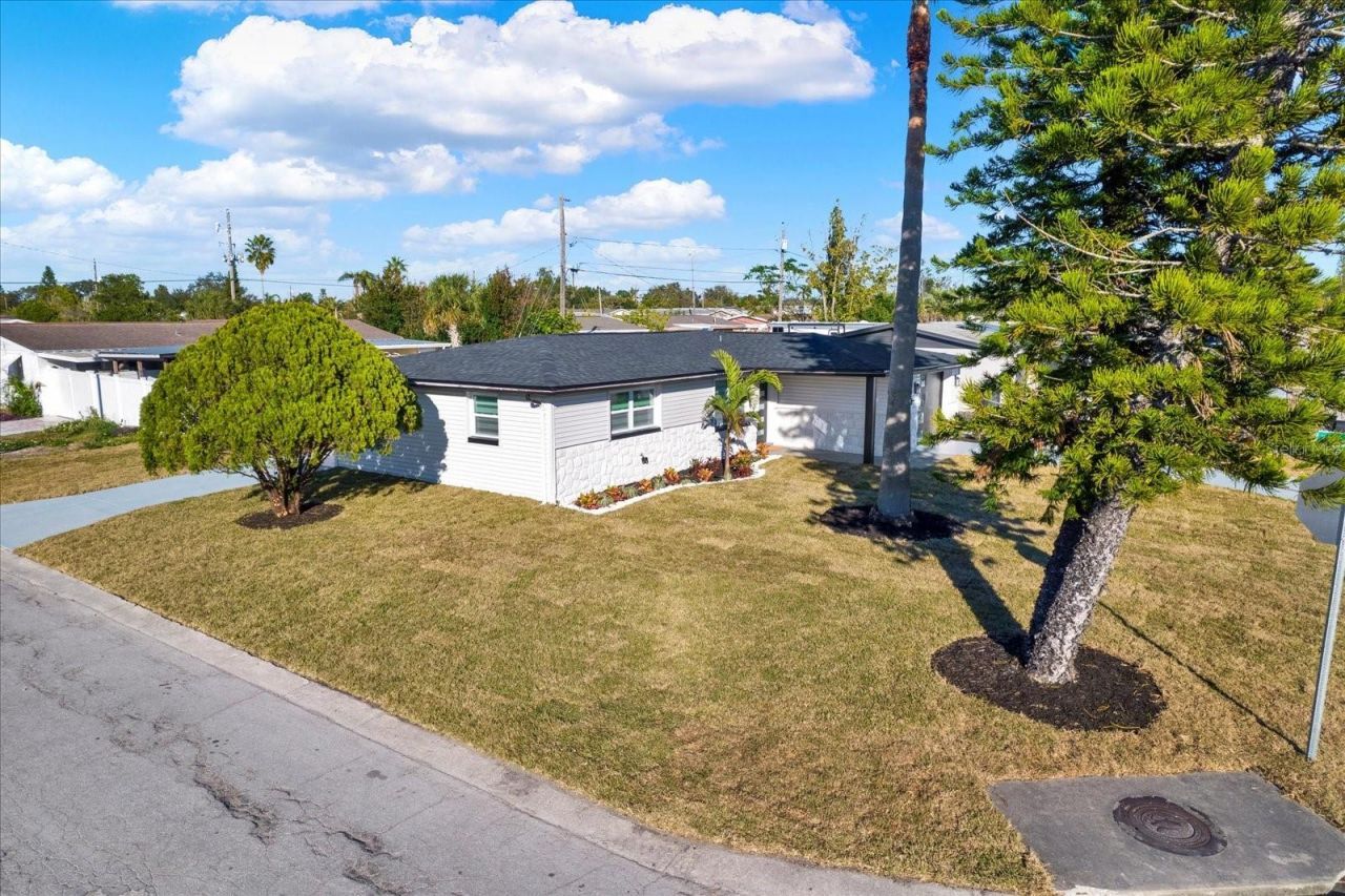 4745 Guardian Avenue, Holiday, FL 34690 Photo