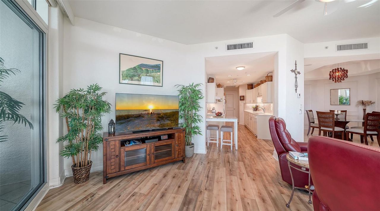 340 S Palm Avenue, Unit 44, Sarasota, FL 34236 Photo