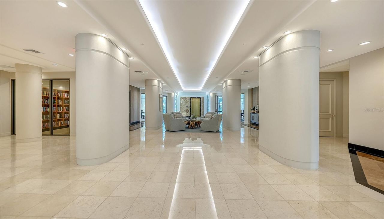 340 S Palm Avenue, Unit 44, Sarasota, FL 34236 Photo