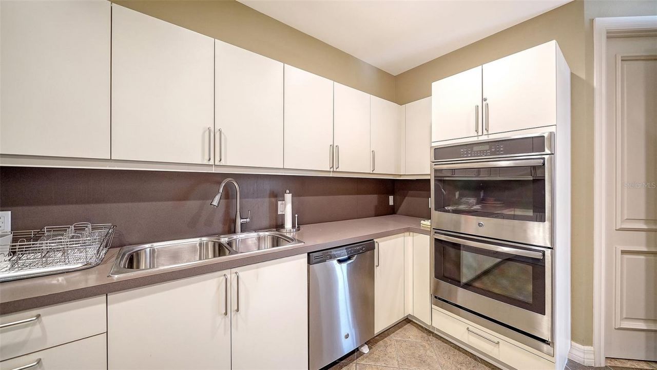 340 S Palm Avenue, Unit 44, Sarasota, FL 34236 Photo