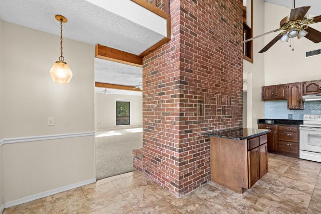 19621 Lake Lincoln Lane, Eustis, FL 32736 Photo