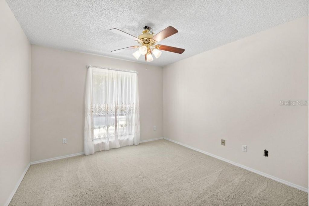 19621 Lake Lincoln Lane, Eustis, FL 32736 Photo
