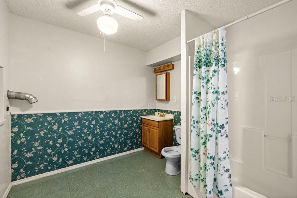 19621 Lake Lincoln Lane, Eustis, FL 32736 Photo