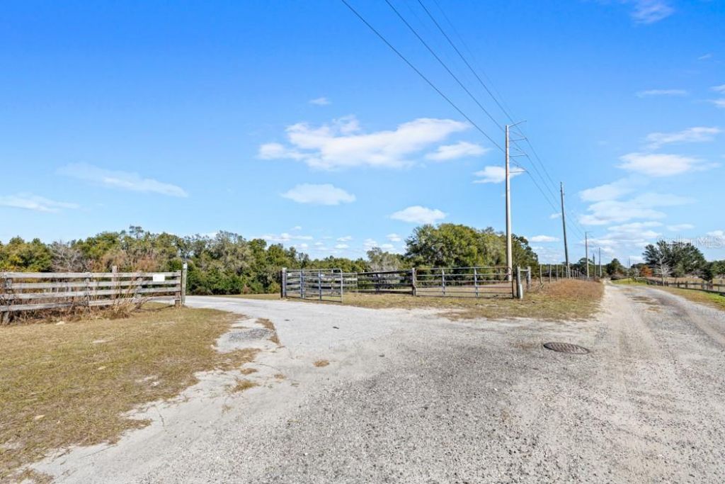 19621 Lake Lincoln Lane, Eustis, FL 32736 Photo