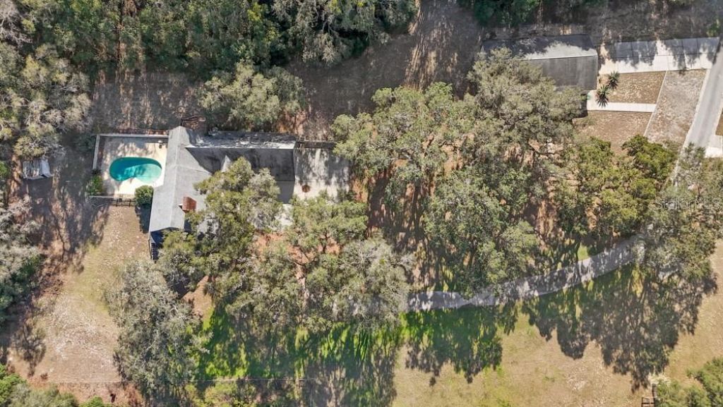 19621 Lake Lincoln Lane, Eustis, FL 32736 Photo