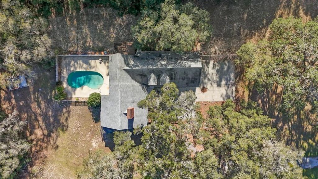 19621 Lake Lincoln Lane, Eustis, FL 32736 Photo