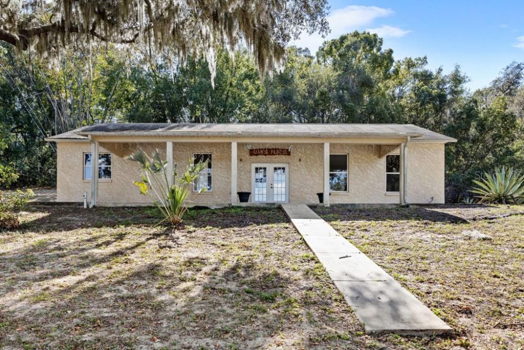 19621 Lake Lincoln Lane, Eustis, FL 32736 Photo