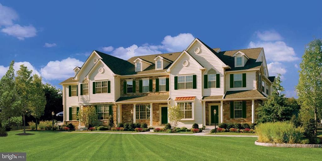 305 CHERRYWOOD COURT, PERKASIE, PA 18944