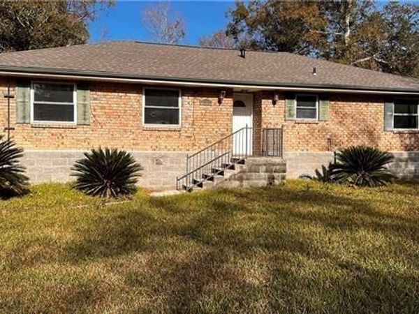 2008 BLUEBIRD Street, Slidell, LA 70460