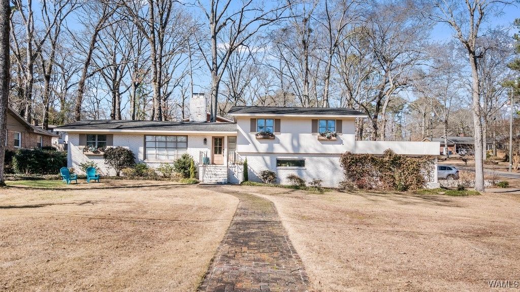 5328 Northwood Lake Dr W, Northport, AL 35473 Main Photo