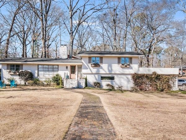 5328 Northwood Lake Dr W, Northport, AL 35473