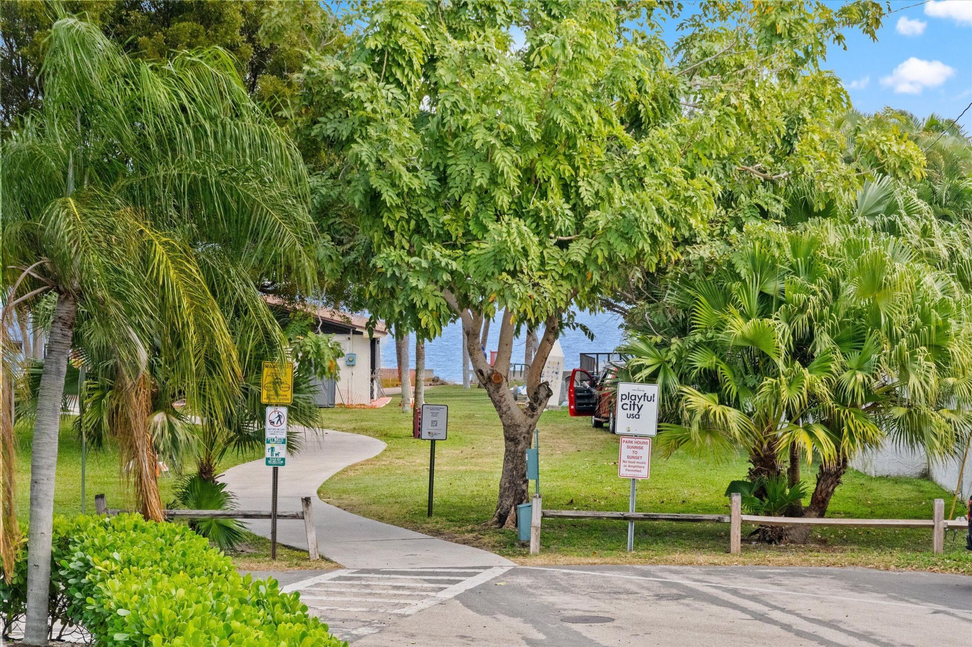 421 S Lakeside Drive, Unit 10, Lake Worth Beach, FL 33460 Photo