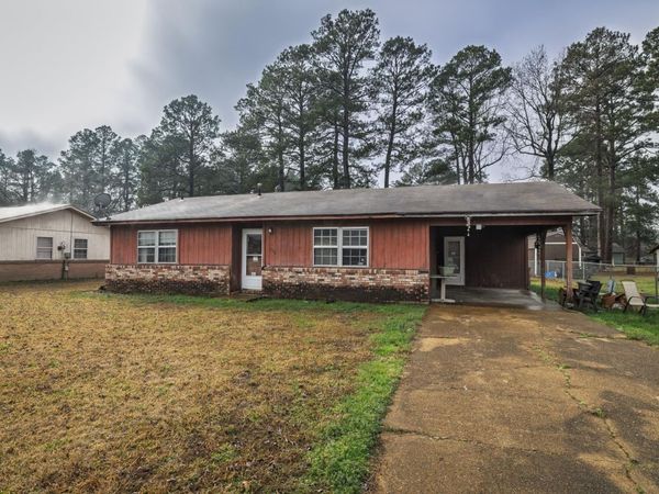 505 Meadowbrook Drive, Gurdon, AR 71743