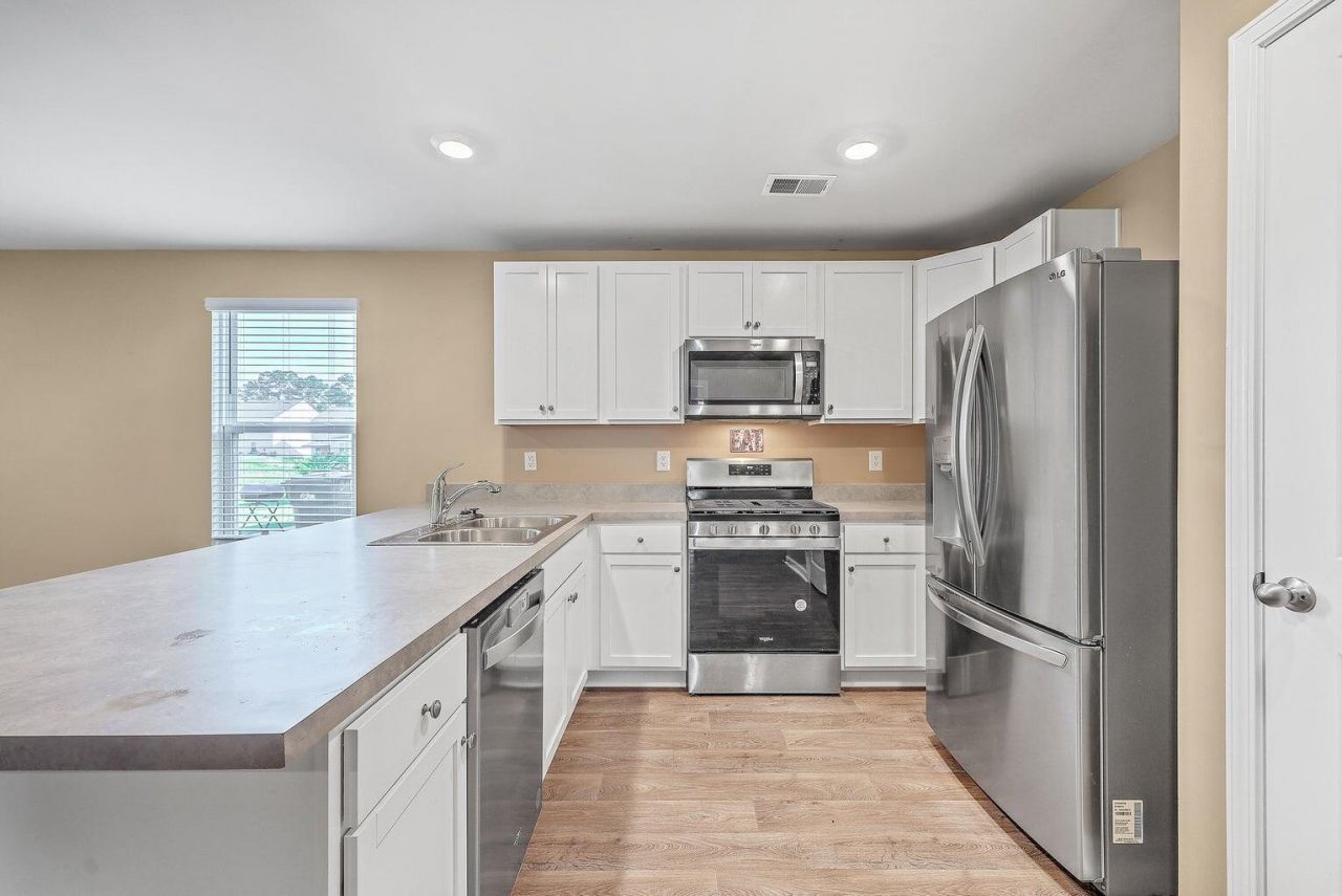 120 Clear Tide Drive Photo 7