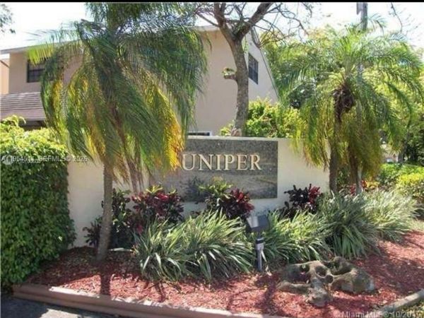 10823 SW 147th Pl, Miami, FL 33196