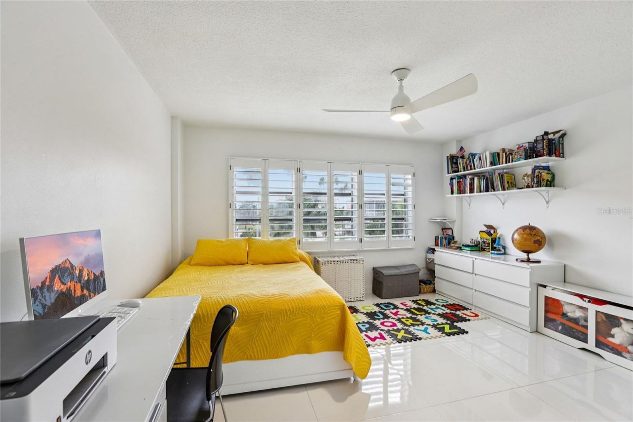 1100 N Shore Drive Ne, Unit 304, Saint Petersburg, FL 33701 Photo