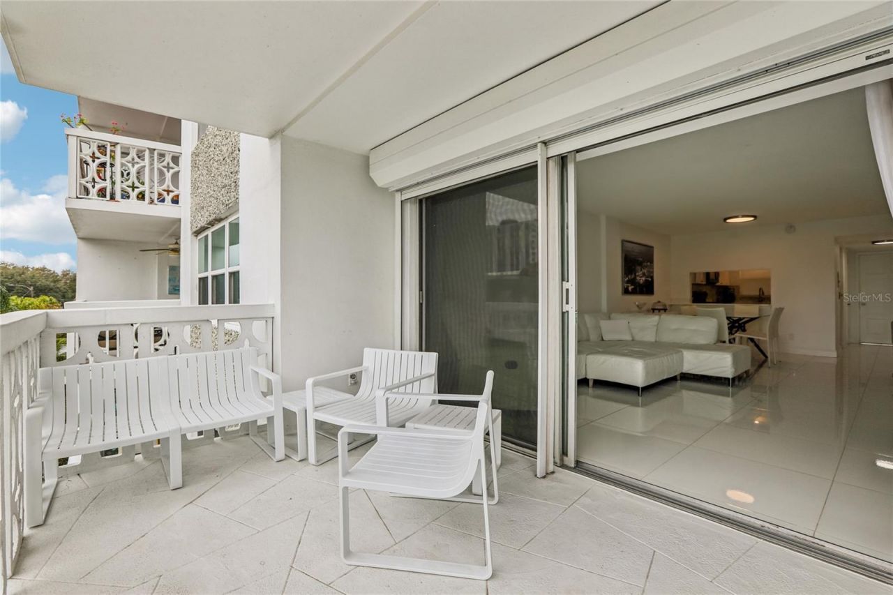 1100 N Shore Drive Ne, Unit 304, Saint Petersburg, FL 33701 Photo