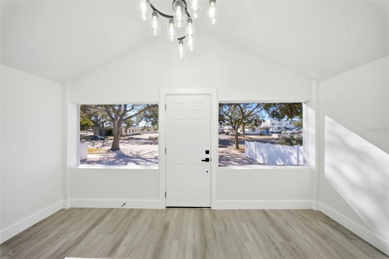 2051 1st Avenue N, Saint Petersburg, FL 33713 Photo