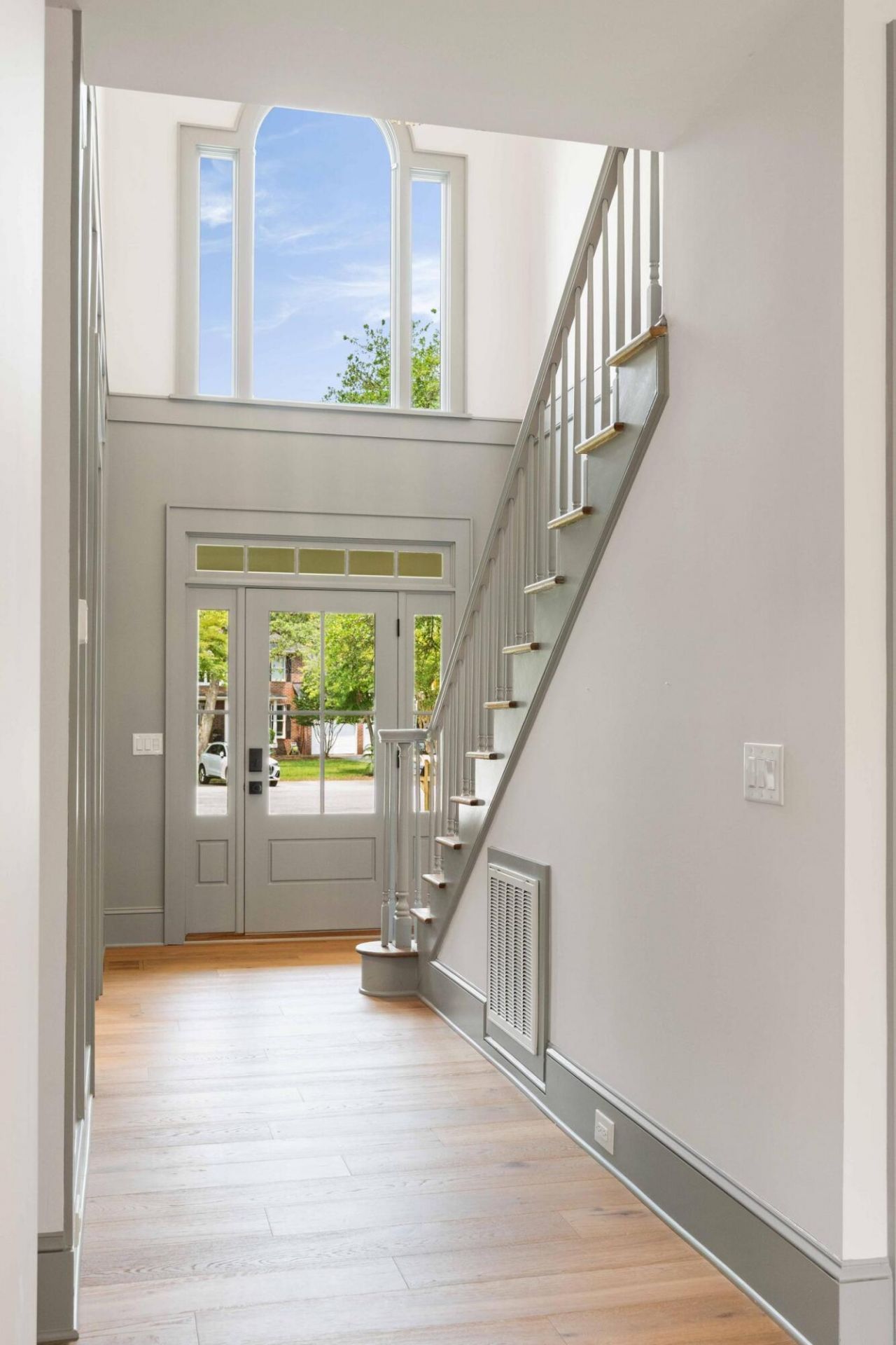 499 Lackland Court Photo 9