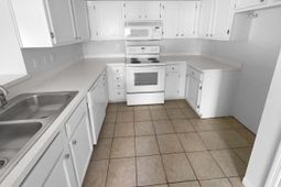 198 Two Pond Loop photo 4