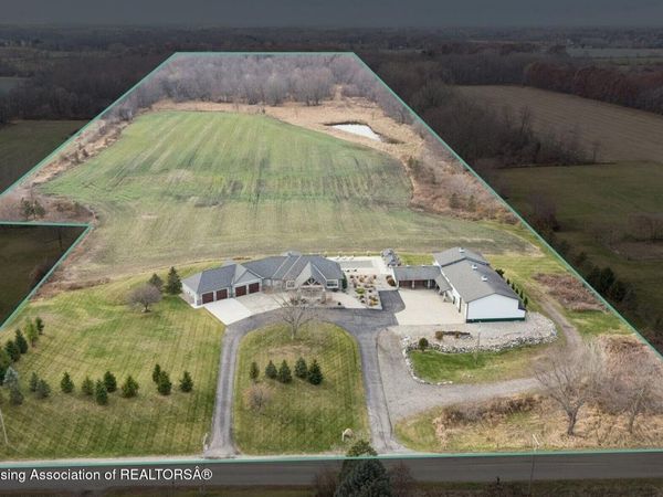 9285 Guinea Road, Grand Ledge, MI 48837