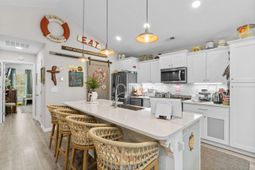 220 Kings Crossing Loop photo 4